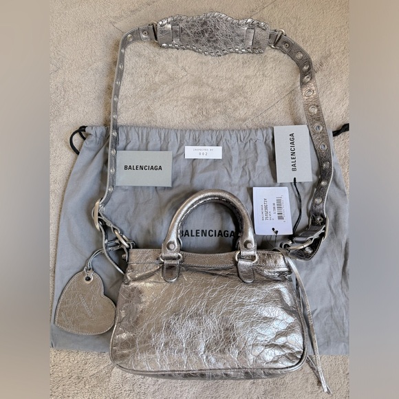 BALENCIAGA Small Cagole Metallic Leather Top Handle Bag - Picture 9 of 14